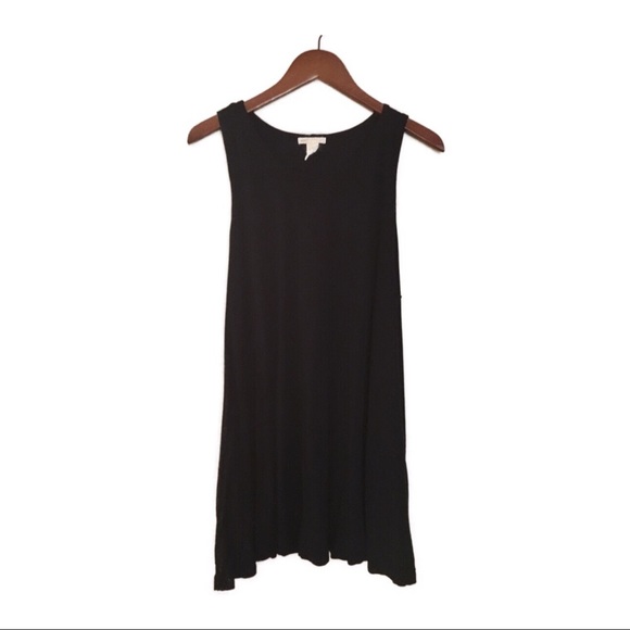 H&M Dresses & Skirts - NWOT H&M casual navy flowing dress